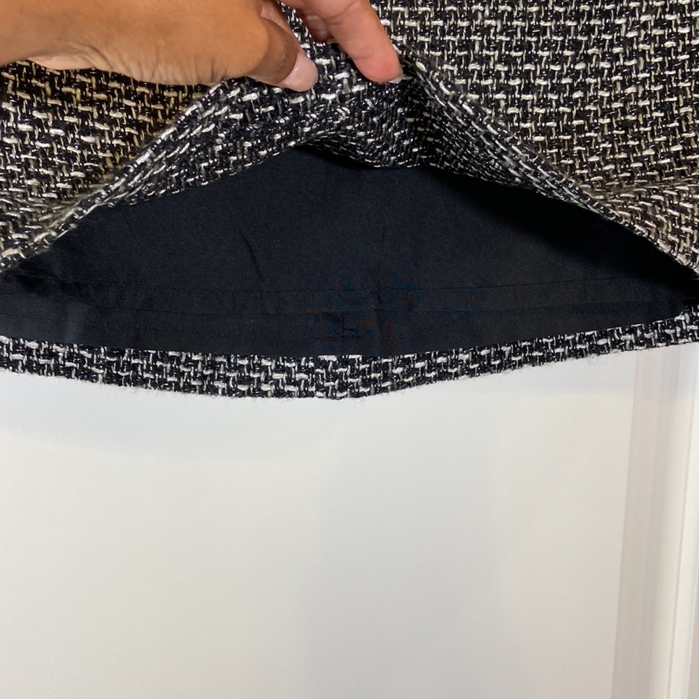 black & white tweed mini skirt w/ front pockets - Picture 4 of 8